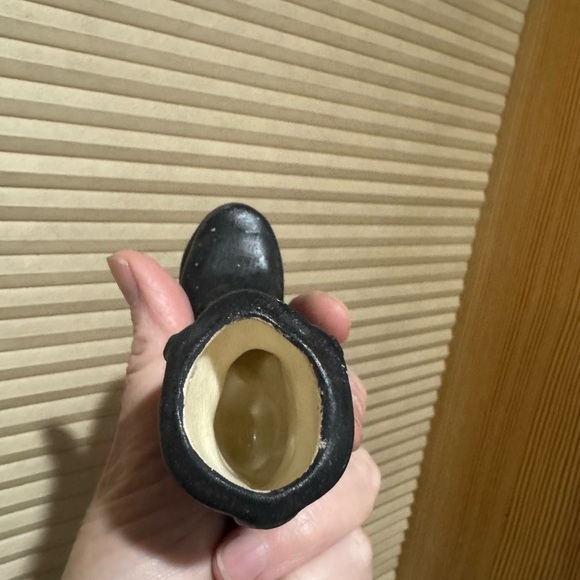 Decorative Ceramic Collectible boot - Picture 4 of 4